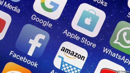 Big Tech: «Βουτιά» 1 τρισ. δολαρίων υπό τον φόβο της «φούσκας» της AI