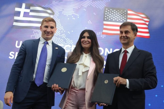 Ελλάδα – ΗΠΑ: Συμφωνία οικονομικής συνεργασίας με επίκεντρο την Τεχνητή Νοημοσύνη