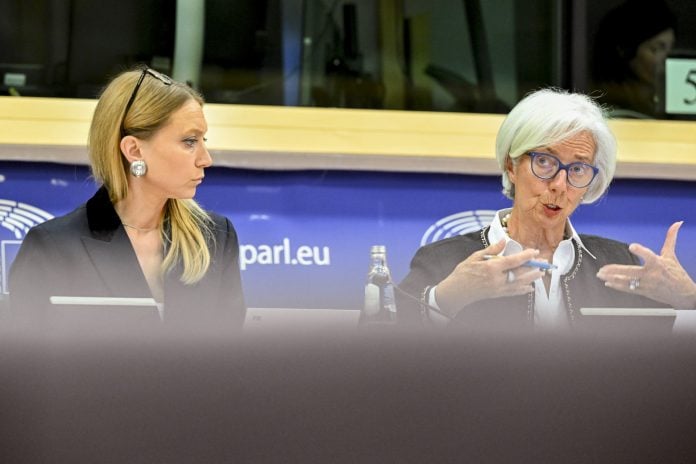 Λαγκάρντ: Η ΑΙ δεν φέρνει -ακόμη- κύμα απολύσεων – Έτοιμο το ψηφιακό ευρώ ως το τέλος της θητείας