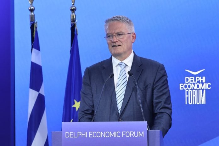 Μ. Κόρμαν: Η ανάπτυξη στην Ευρωζώνη θα επιβαρυνθεί κατά 0,8% το 2026 – Σε «θέση σχετικής ισχύος» η Ελλάδα