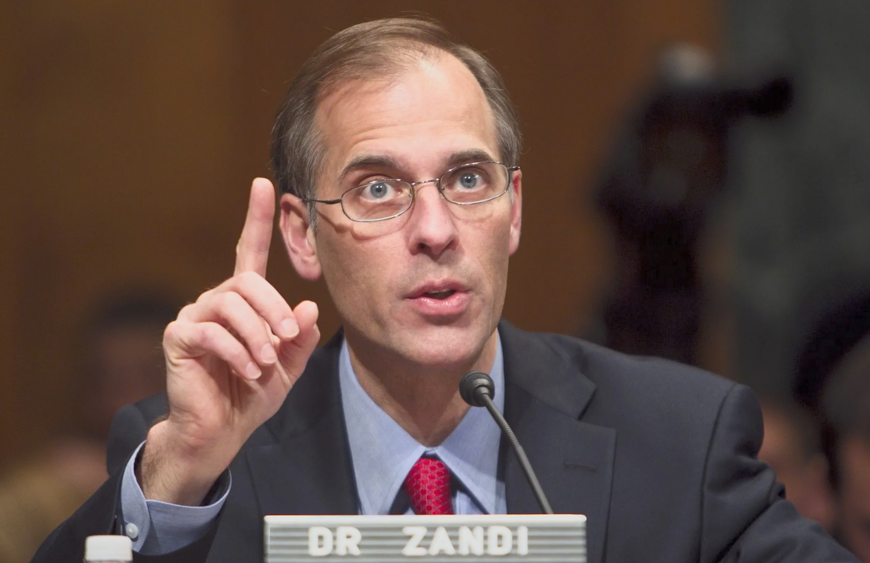 Μαρκ Ζάντι: Η δημιουργία ύφεσης στις ΗΠΑ δεν είναι αναπόφευκτη