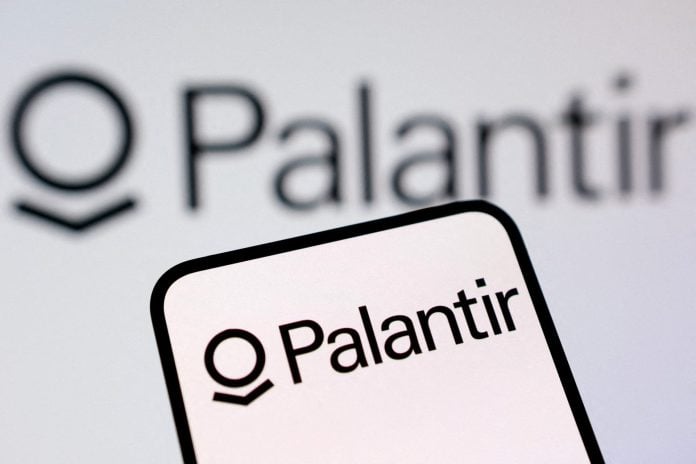 Palantir: Σπάει τα κοντέρ σε έσοδα και κέρδη χάρη σε χρυσά συμβόλαια με κυβερνήσεις και εταιρείες