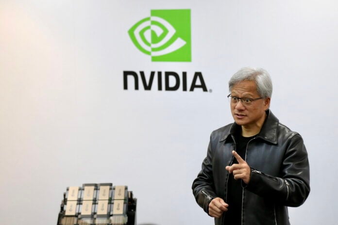 Πώς είναι να διευθύνεις μία από τις πιο πολύτιμες εταιρείες στον κόσμο; Ένα συνεχές άγχος και με χιλιάδες email κάθε πρωί, απαντάει ο CEO της Nvidia