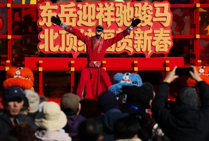 Τα ανδροειδή της Κίνας μάγεψαν τους πάντες, αλλά υπάρχει ένα πρόβλημα: Ποιος θα τα αγοράσει;