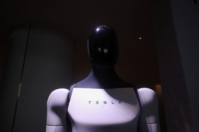 Tesla: Στοίχημα 25 δισ. δολαρίων για AI και ρομποτική – Το μεγάλο pivot του Μασκ