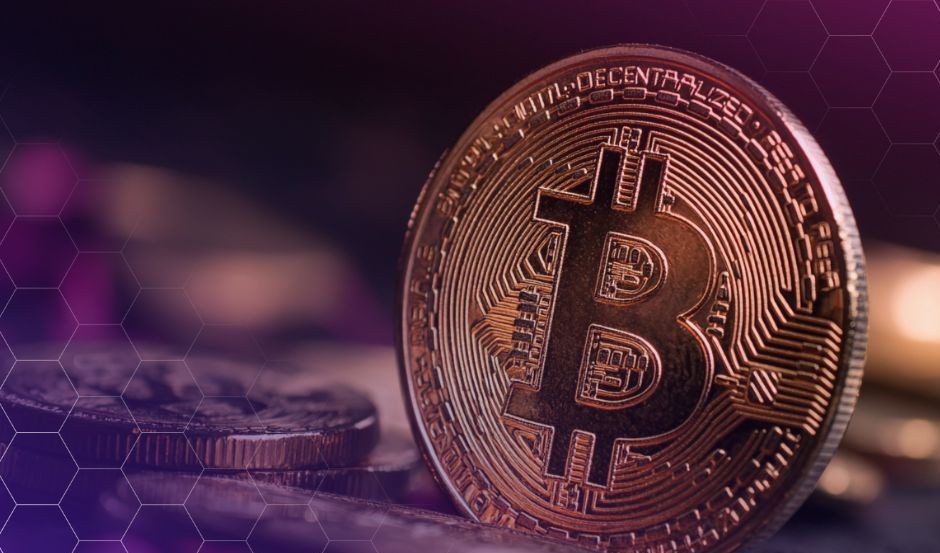 Αναλυτής λέει ότι το Bitcoin αντιμετωπίζει δύσκολο δρόμο καθώς οι μακροχρόνιοι κάτοχοι συνεχίζουν να πωλούν.