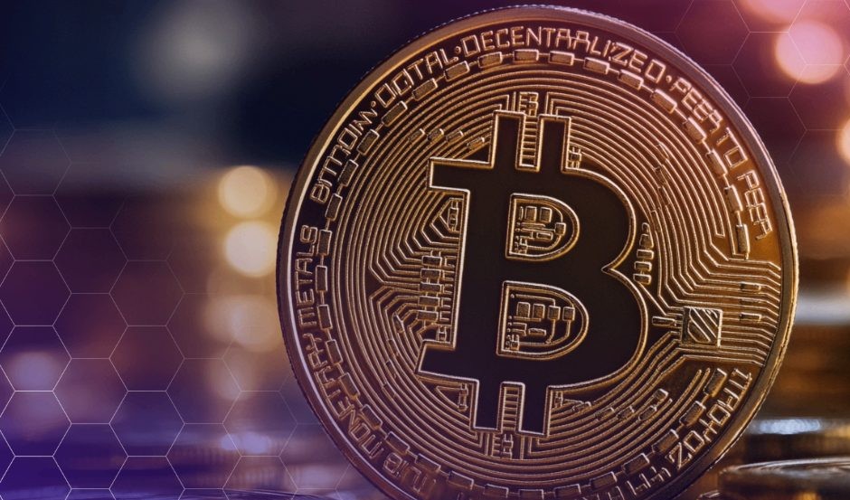 Η Cathie Wood δηλώνει ότι ο 4ετής κύκλος του Bitcoin σπάει καθώς οι θεσμικοί επενδυτές σταθεροποιούν την αγορά.