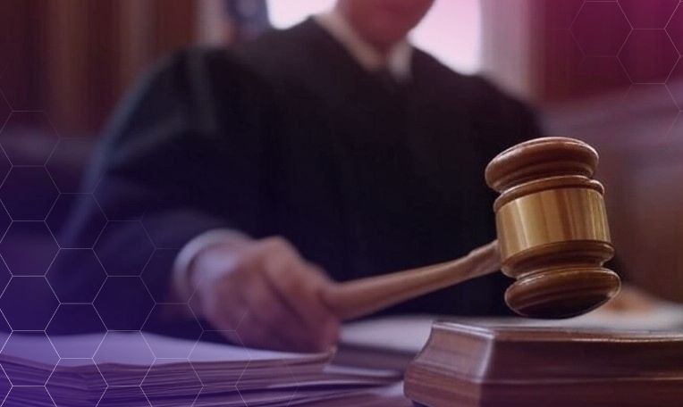 Η Coinbase επιβλήθηκε πρόστιμο 24,7 εκατομμυρίων δολαρίων μετά από "κρίσιμα" τεχνικά σφάλματα που άφησαν ύποπτες συναλλαγές χωρίς έλεγχο.