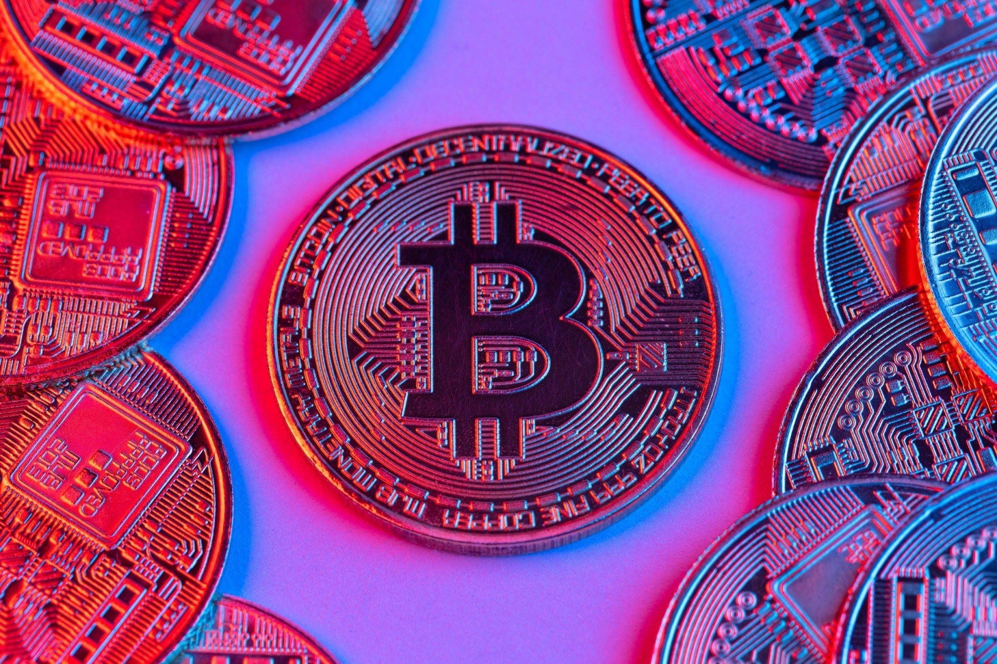 Bitcoin: Από τα $126 στα $106 – Αποτυγχάνει ξανά να λειτουργήσει ως «ψηφιακός χρυσός»