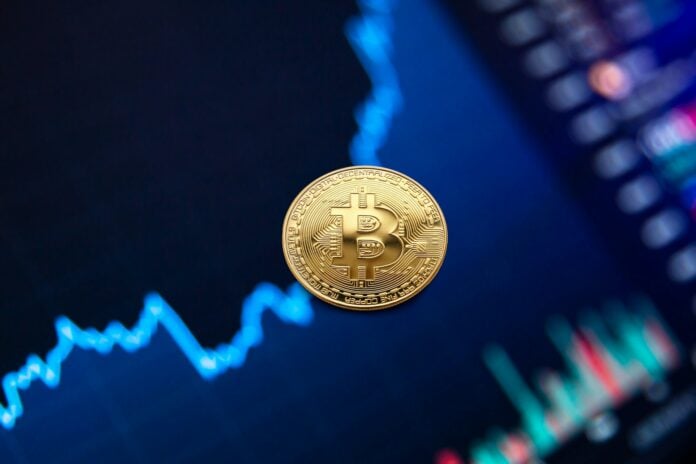Bitcoin στον κατήφορο: Πώς έχασε το 22% της αξίας του σε έναν μήνα