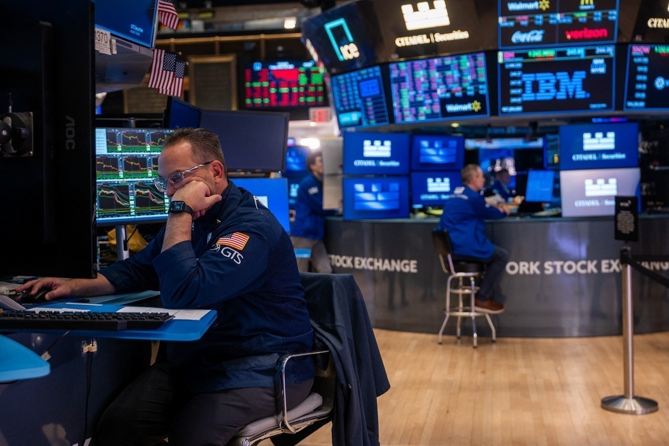 Σύγχυση στη Wall Street μετά τους νέους δασμούς Τραμπ