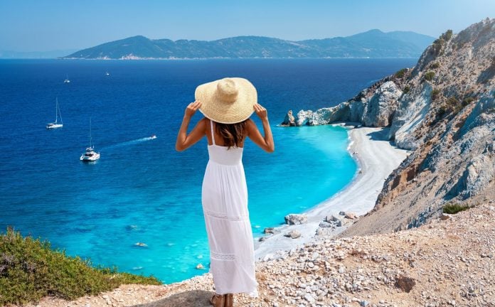 Τουρισμός: Ξεπερασμένο το μοντέλο «Ήλιος και Θάλασσα»  – Η αυθεντικότητα το ζητούμενο από τους τουρίστες