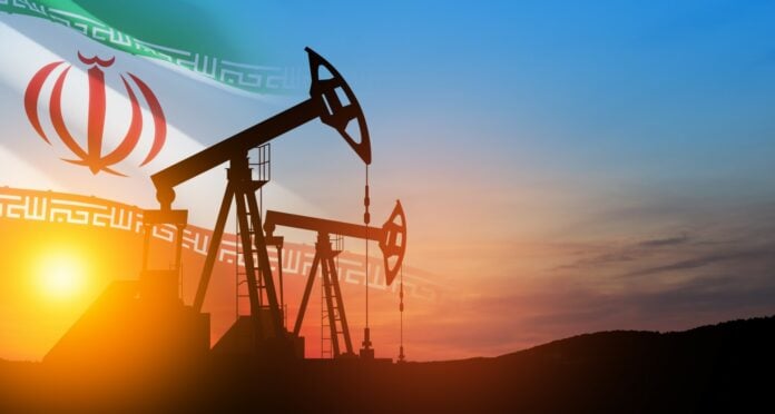 «Αναπόφευκτος ο πόλεμος ΗΠΑ – Ιράν» – Σενάρια για εκτίναξη του πετρελαίου στα 100 δολάρια