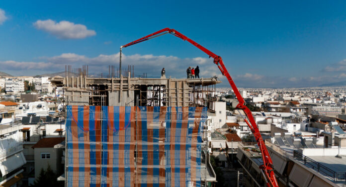 Ανεβάζει ταχύτητα η οικοδομική δραστηριότητα: «Άλμα» 12,5% στον αριθμό των αδειών τον Σεπτέμβριο
