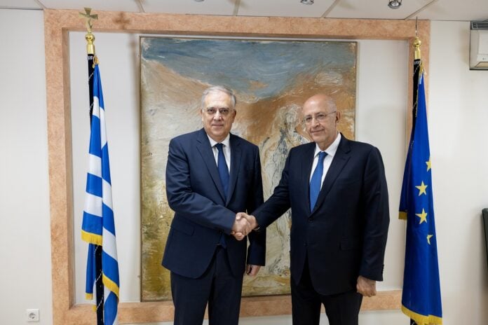 Βιομήχανοι: Το μεσημέρι η συνάντηση ΣΕΒ – υπουργού Ανάπτυξης – Τι θα συζητηθεί