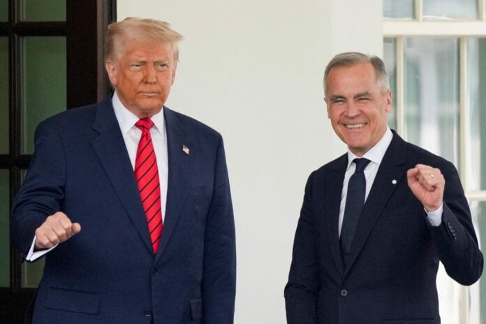 Δασμοί: Ο Τραμπ είχε μια «πολύ καλή συζήτηση» με τον Κάρνεϊ του Καναδά