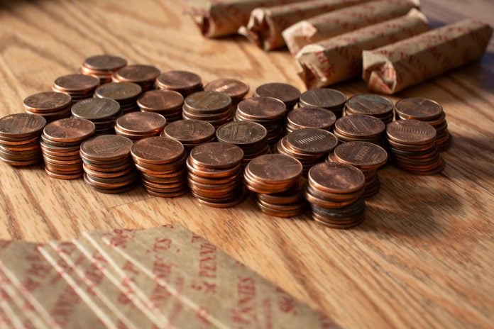 Δεν είναι τόσο απλό: Το τέλος «του τεχνάσματος των 99 σεντ» και άλλοι μπελάδες από την κατάργηση της πένας