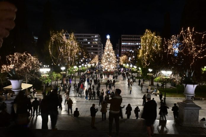 Δώρο Χριστουγέννων: Ποιοι εργαζόμενοι το δικαιούνται – Πώς υπολογίζεται