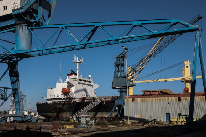 ΔΥΠΑ: Προσωρινοί πίνακες για το ειδικό πρόγραμμα απασχόλησης 150 πρώην εργαζομένων των Ναυπηγείων Ελευσίνας