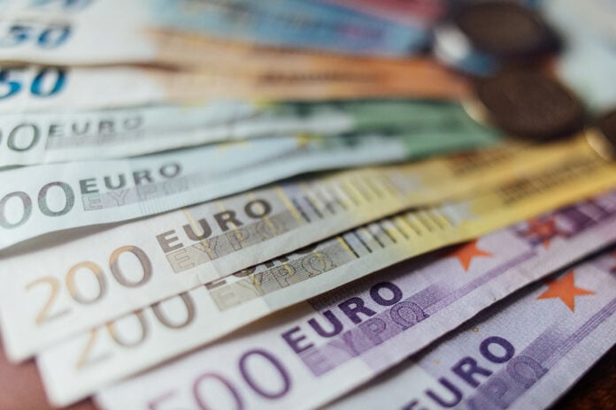 ΕΦΚΑ – ΔΥΠΑ: Οι πληρωμές της εβδομάδας 4 – 8 Μαΐου 2026
