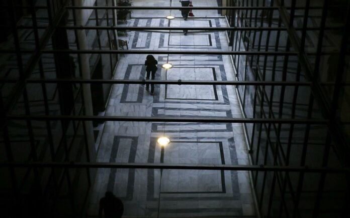 ΕΛΣΤΑΤ: Στο 8,2% υποχώρησε η ανεργία τον Νοέμβριο