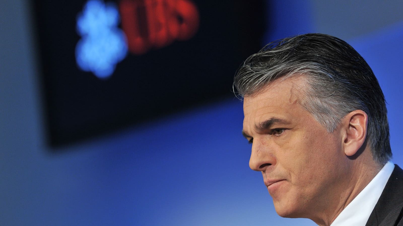 Ερμότι (UBS): Υπερβολική η αισιοδοξία των αγορών απέναντι στη σύγκρουση με το Ιράν