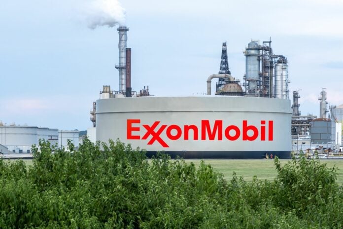 Exxon Mobil: Απομάκρυνε μέρος του προσωπικού της από τη Μέση Ανατολή