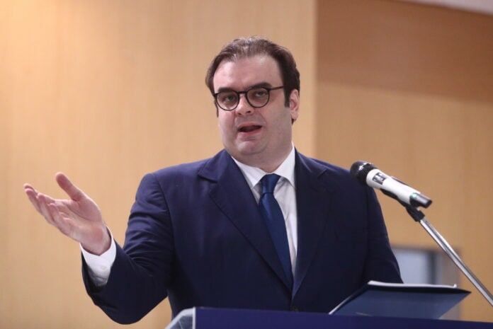 Financial Times: Ο Κυριάκος Πιερρακάκης ένα από τα φαβορί για το τιμόνι του Eurogroup