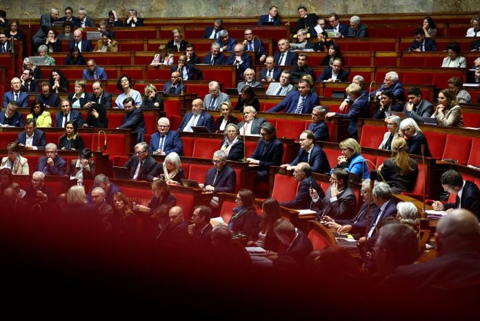 Γαλλία: Διχάζει την Εθνοσυνέλευση η συζήτηση για φορολογία 2% στον πλούτο άνω των 100 εκατ. ευρώ