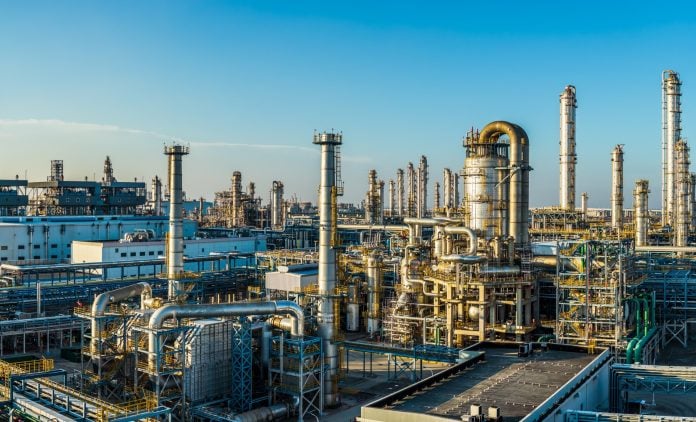 Γαλλία: Η κυβέρνηση ζητά από τα διυλιστήρια να αυξήσουν την παραγωγή τους «προσωρινά»