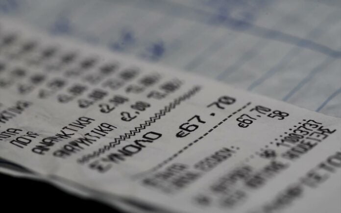 Ηλεκτρονικές αποδείξεις: Τα σημεία «SOS» για την αποφυγή φορο-πέναλτι 22%