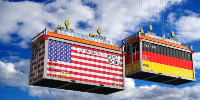 ΗΠΑ: Υποχώρησαν στο μισό οι γερμανικές επενδύσεις λόγω εμπορικής αβεβαιότητας που φέρνει ο Τραμπ