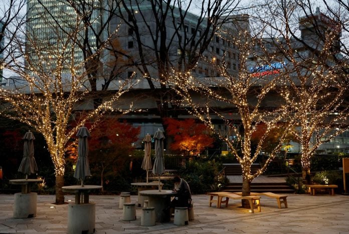 Ιαπωνία: Προϋπολογισμός – ρεκόρ 122,3 τρισεκατομμυρίων γεν από την κυβέρνηση Τακαΐτσι