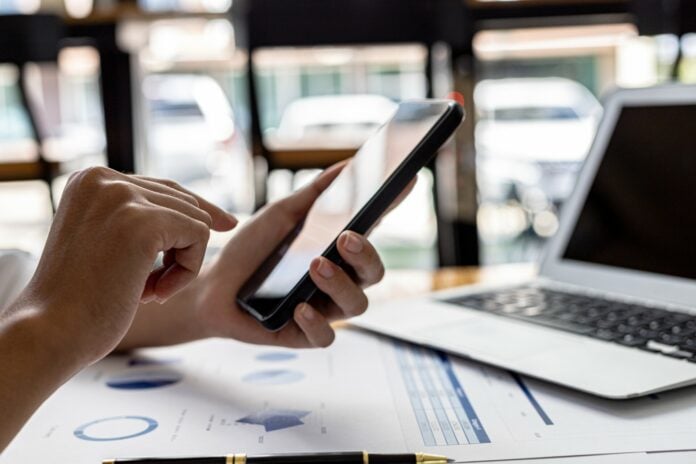 IRIS: Παράταση ενός μήνα για την υποχρεωτική ένταξή του στις επιχειρήσεις