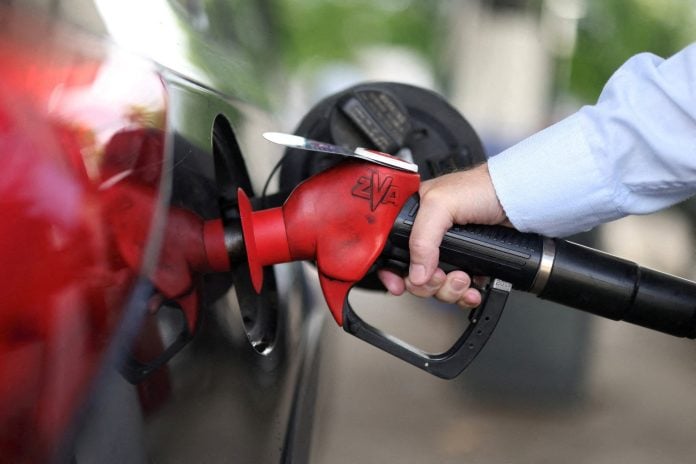 Ιρλανδία: Η κυβέρνηση μειώνει τον Ειδικό Φόρο Κατανάλωσης σε βενζίνη και πετρέλαιο κίνησης