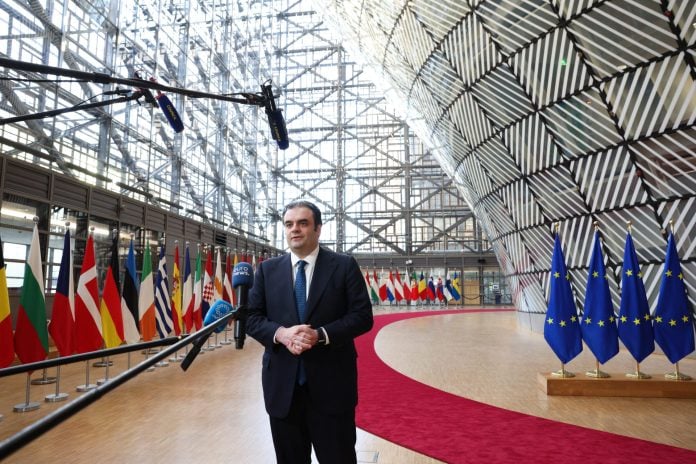 Κ. Πιερρακάκης για δασμούς: «Κλειδί» ο διάλογος – Θεμελιώδης αρχή στην Ευρώπη η εδαφική ακεραιότητα και κυριαρχία