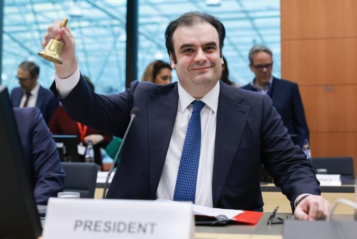 Κ. Πιερρακάκης προσερχόμενος στo Eurogroup: Είναι ζωτικής σημασίας να διαφυλάξουμε τον διεθνή ρόλο του ευρώ