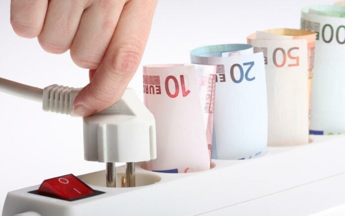 Λογαριασμό για 6 μέτρα κάνει η κυβέρνηση: Από το fuel pass έως το market pass και μέτρα για το ρεύμα