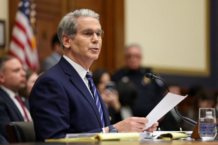 Μπέσεντ: Η Fed έχασε την εμπιστοσύνη των Αμερικανών λόγω πληθωρισμού, απειλώντας την ανεξαρτησία της