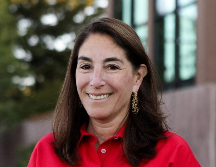 Μπεθ Χάμακ: Με ανησυχεί η πολιτική της Fed δεδομένου του υψηλού πληθωρισμού