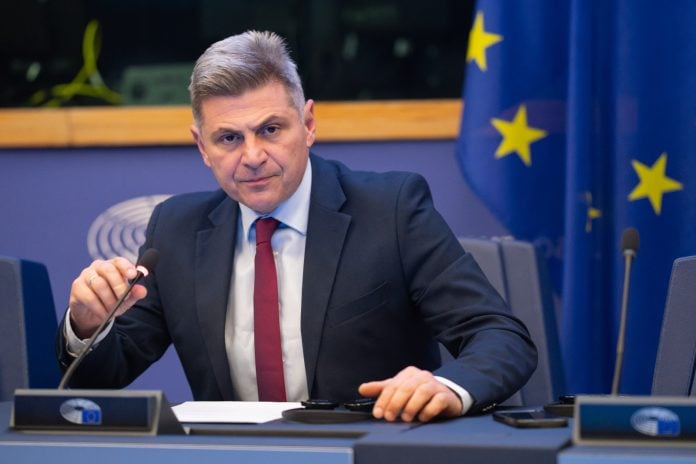 Ν. Φαραντούρης: Συνάντηση με Επίτροπο Γεωργίας για κρασί και επιδοτήσεις