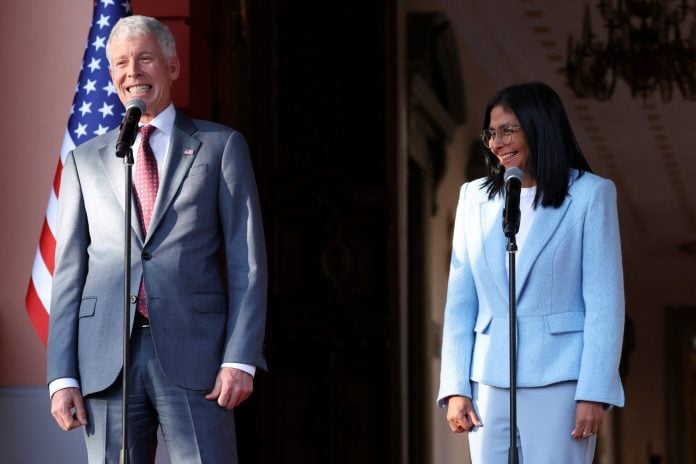 Ο Αμερικανός υπουργός Ενέργειας δεσμεύεται για «δραματική αύξηση» της πετρελαϊκής παραγωγής στη Βενεζουέλα