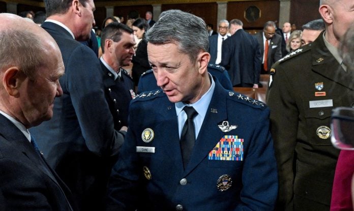 Οι εκτοξεύσεις πυραύλων από το Ιράν μειώθηκαν κατά 86%, λέει ο στρατηγός Κέιν