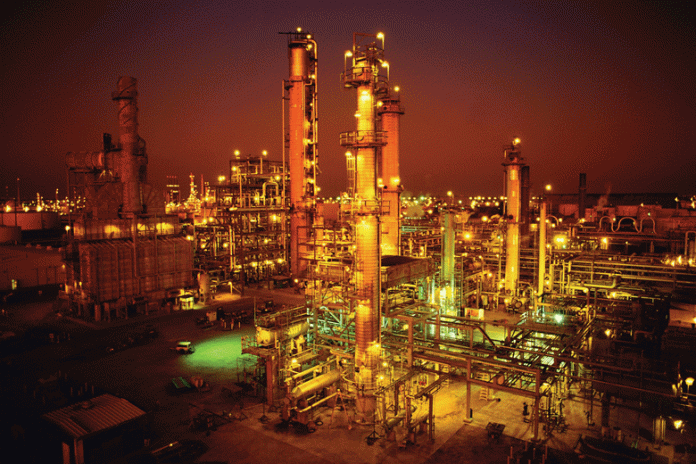 Όλα του πετρελαίου… δύσκολα – Γιατί θα ματώνει για καιρό, ακόμη και αν ο πόλεμος τελειώσει σήμερα