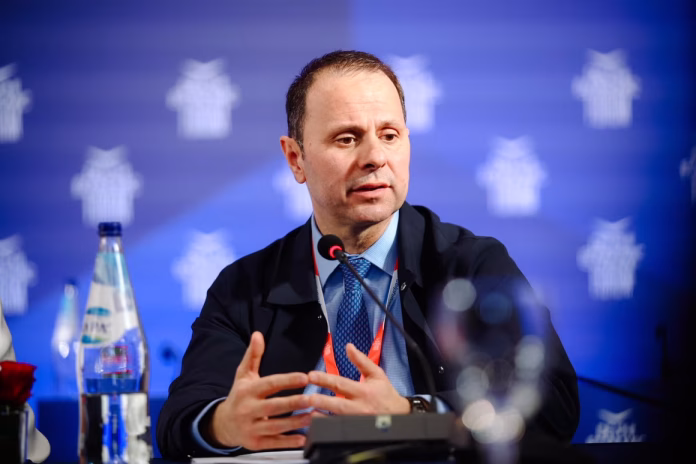 Π. Σταμπουλίδης στο Delphi Forum: Εντός του 2026 η δημοπράτηση περίπου 20 ακινήτων του Δημοσίου για την ανάπτυξη κοινωνικών κατοικιών