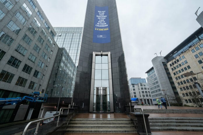 Πολυετές Δημοσιονομικό Πλαίσιο: Το Ευρωκοινοβούλιο ζητά αύξηση 10% στον προϋπολογισμό και προειδοποιεί κατά της συγχώνευσης προγραμμάτων