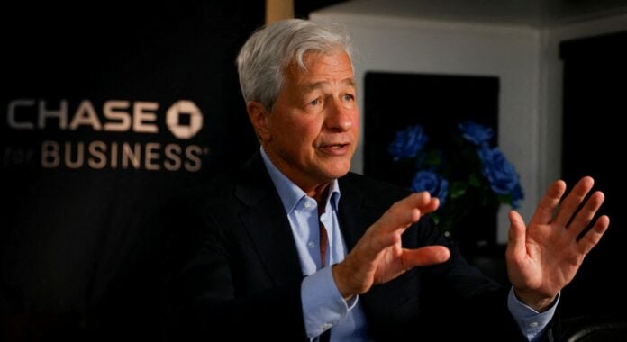 Προειδοποιήση – σοκ από Τζέιμι Ντάιμον: Περιμένω κυβερνοεπιθέσεις και τρομοκρατικά χτυπήματα μετά την επίθεση στο Ιράν