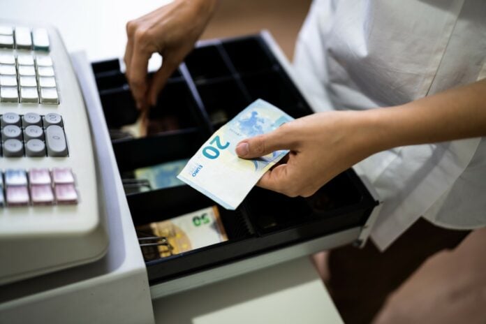 Πώς θα γίνεται η real time η αποστολή των αποδείξεων στην ΑΑΔΕ