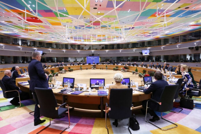 Συναγερμός σε Eurogroup και ΕΚΤ – Ο πόλεμος φουντώνει τον πληθωρισμό