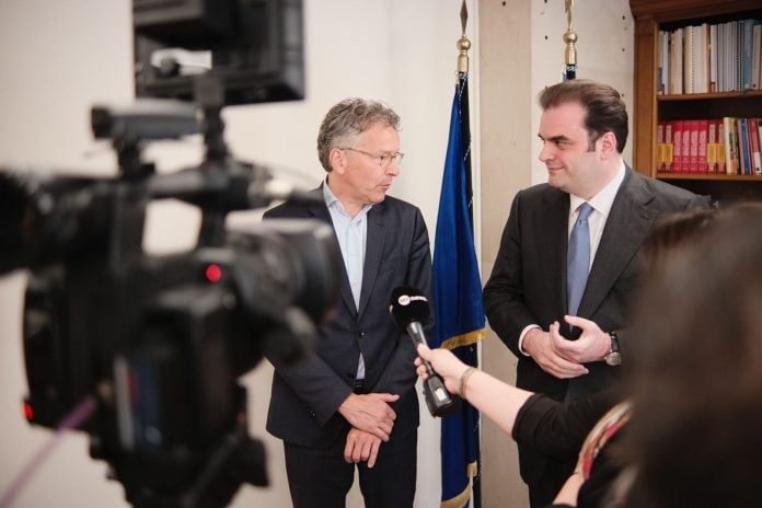 Συνάντηση Πιερρακάκη – Ντέισελμπλουμ: «Περήφανος που ο Έλληνας υπουργός Οικονομικών προεδρεύει πλέον του Eurogroup»